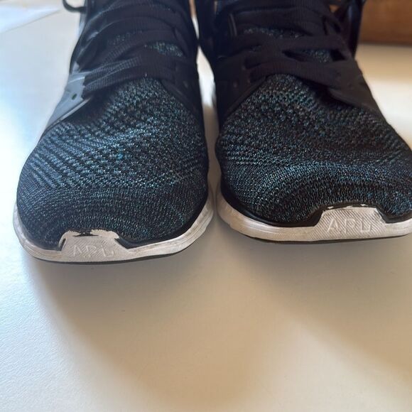 APL Ascend Metallic Knit Sneakers 9.5 - Picture 5 of 6